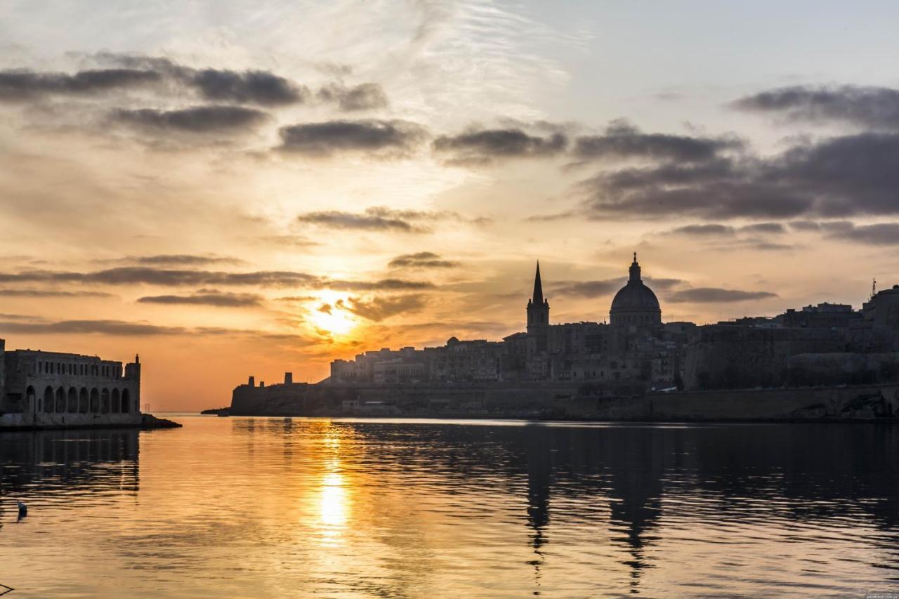 סליאמה Superlative Apartment With Valletta And Harbour Views מראה חיצוני תמונה
